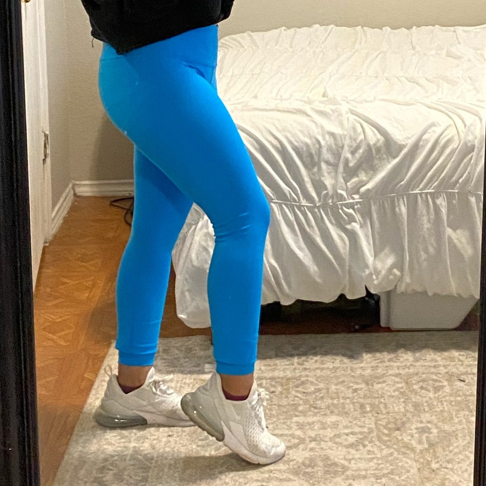 Lululemon  blue workout set